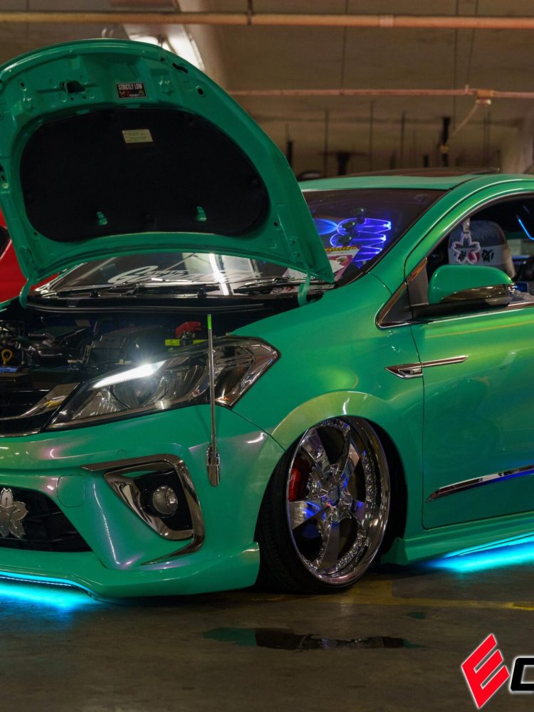 Lowered Myvi at How Low Can You Go Kuching Edition